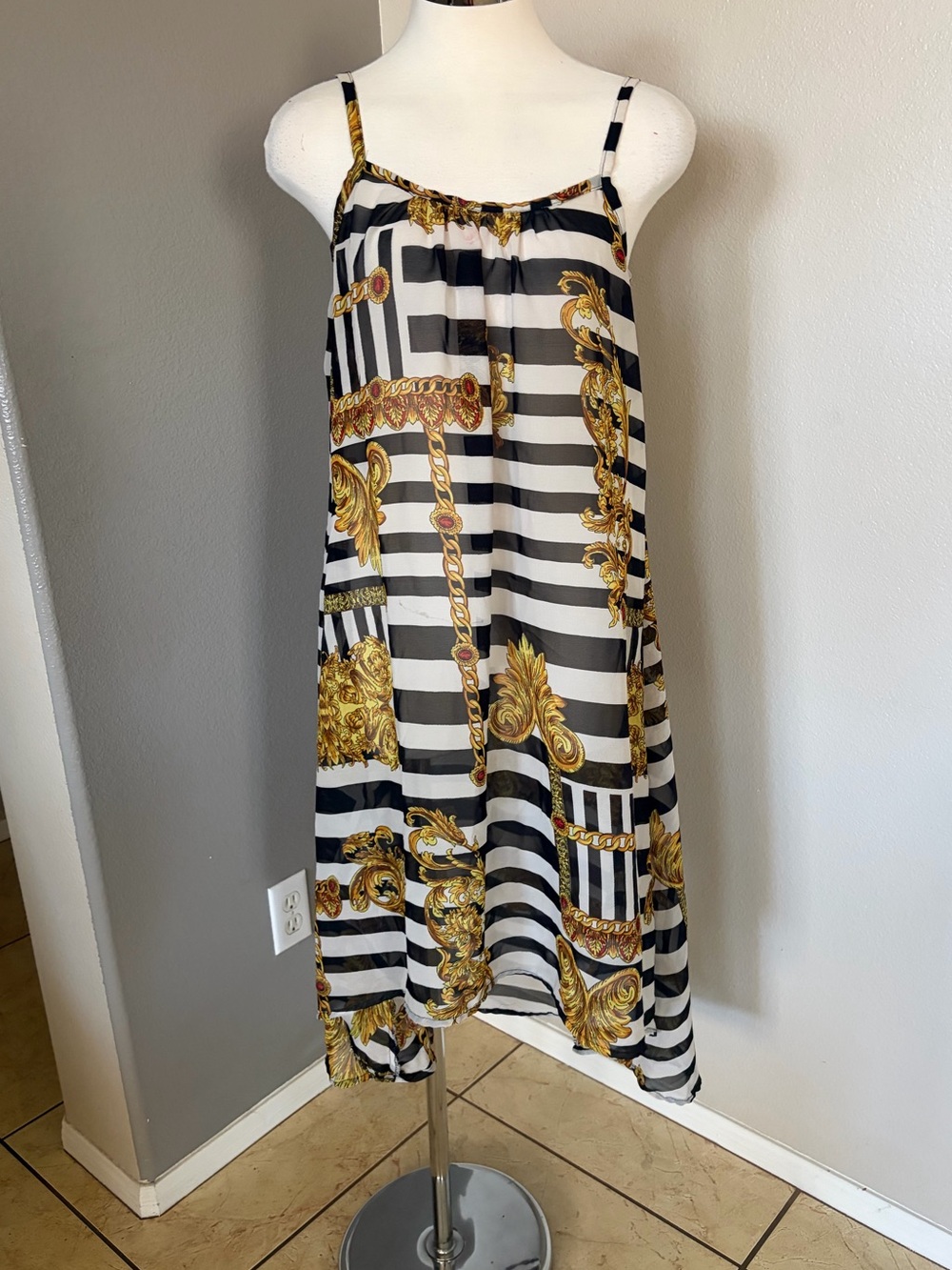 Eshe Black & White Striped Chain Print cover-up